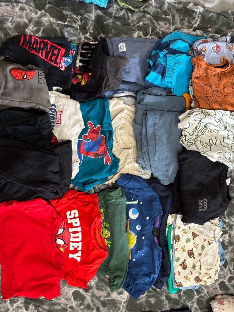 2-3years bundle over 30items