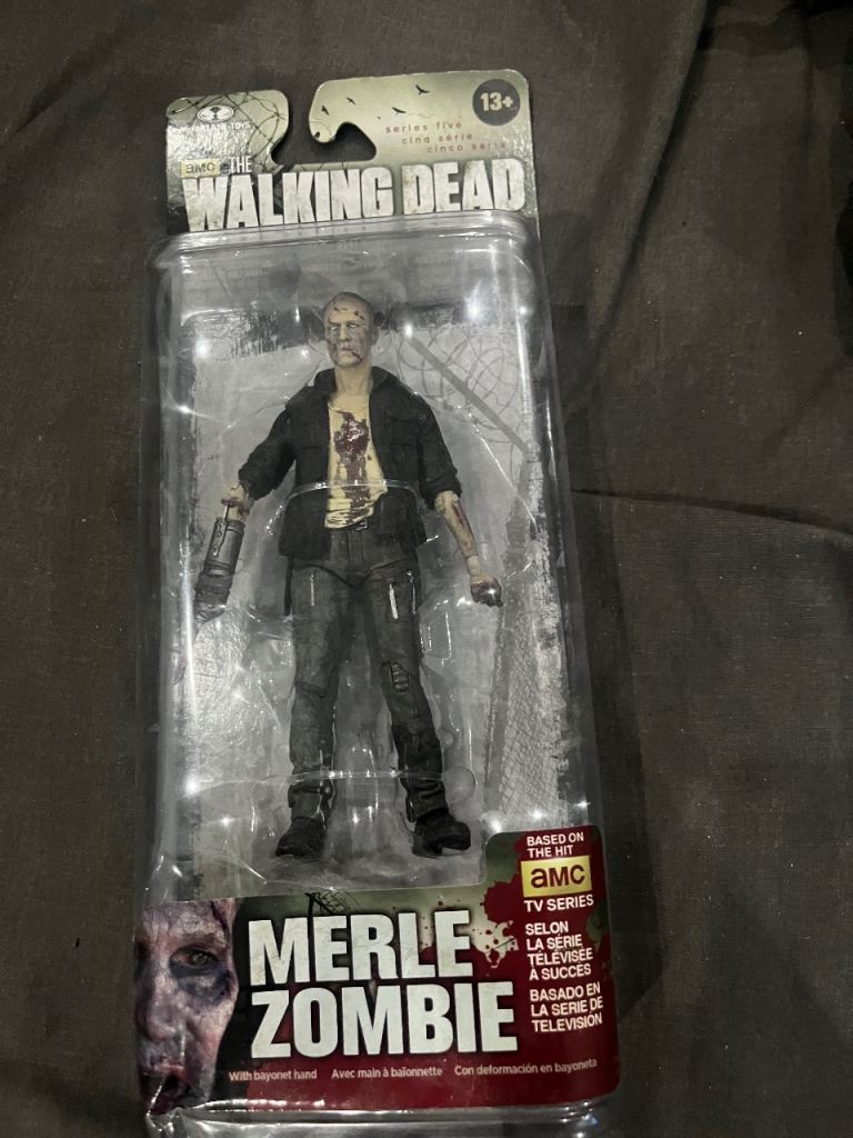 The Walking Dead Action Figures - Merle Zombie & Daryl - NEW