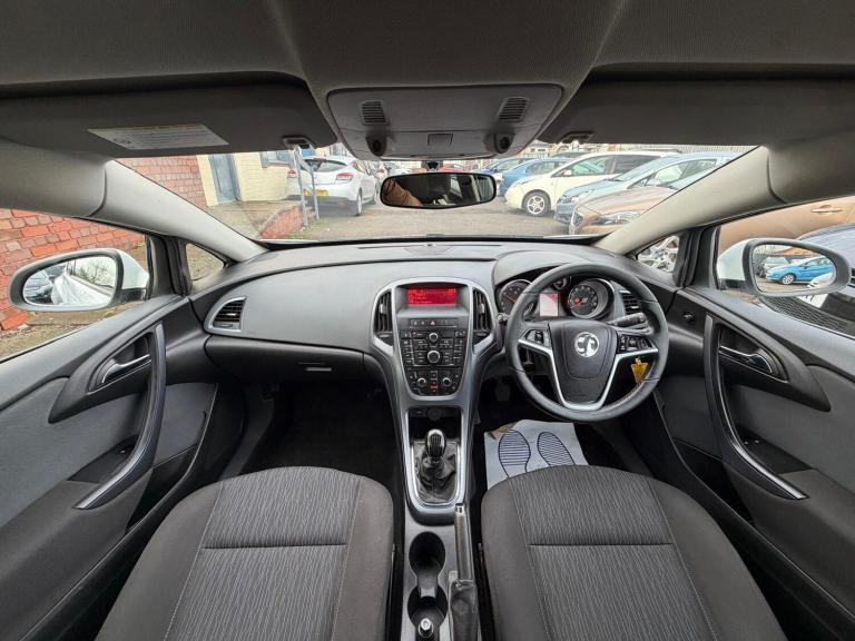 2014 Vauxhall Astra GTC 2.0 CDTi 16V Sport 3dr HATCHBACK DIESEL Manual
