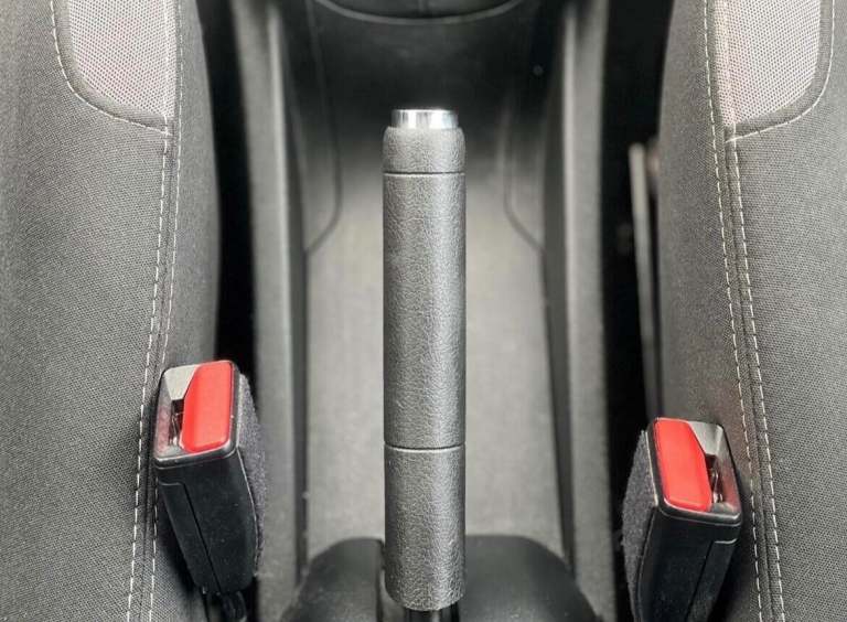 2014 Peugeot 208 1.2 VTi Style 3dr HATCHBACK PETROL Manual