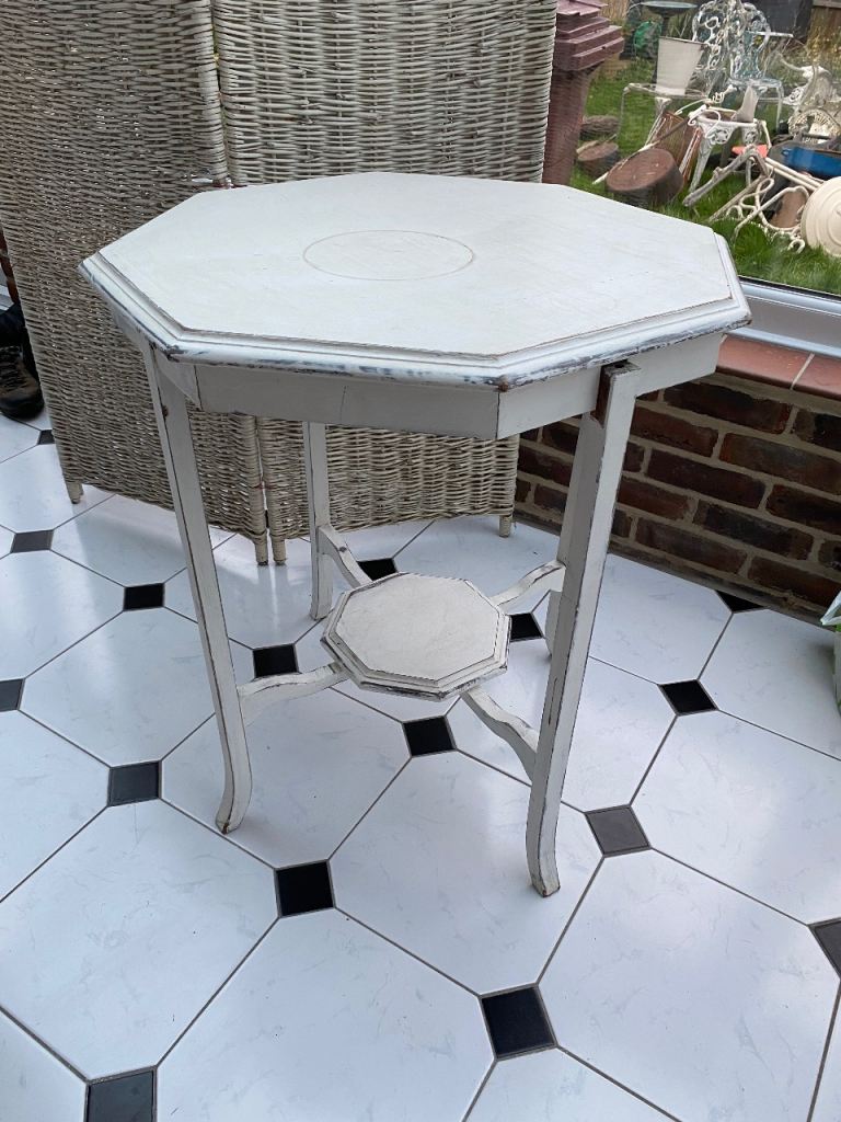 Occasional table hexagonal 