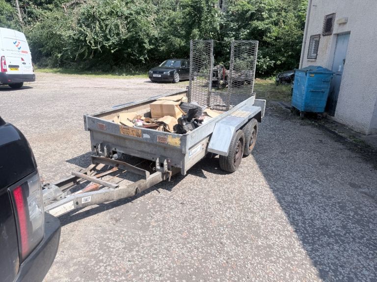 Indespension Twin axle heavy duty trailer adjustable height A frame