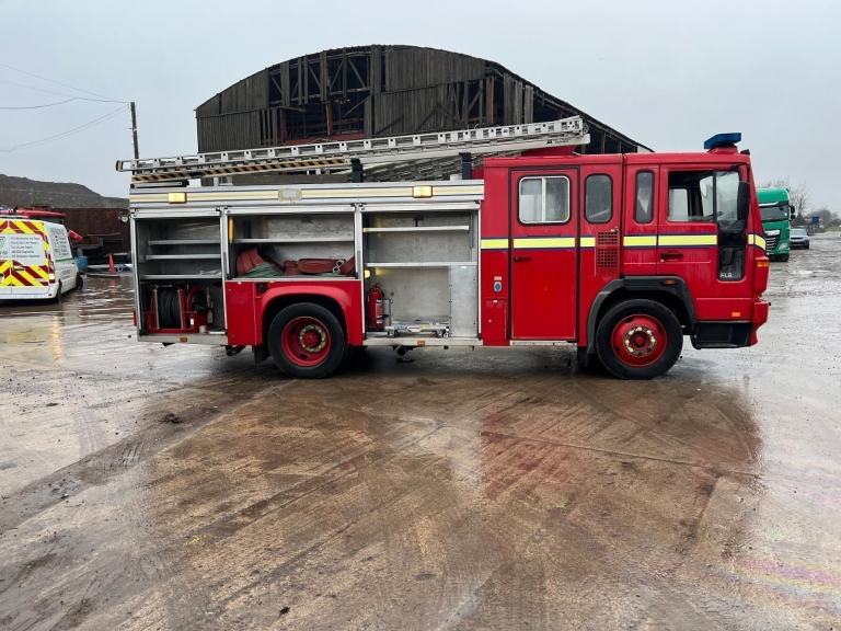 Volvo FL FIRE APPLIANCE , MANUAL, WITH LADDERS AND HOSES , 82,220 KM