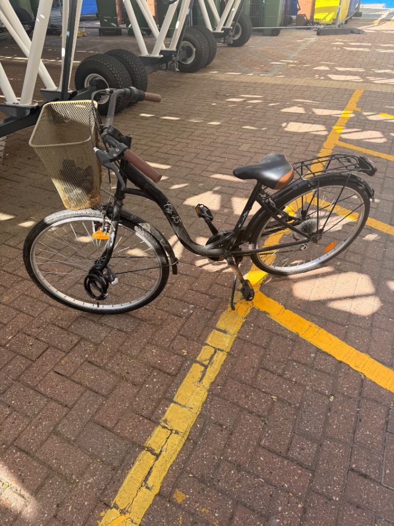 City bike +  padlock