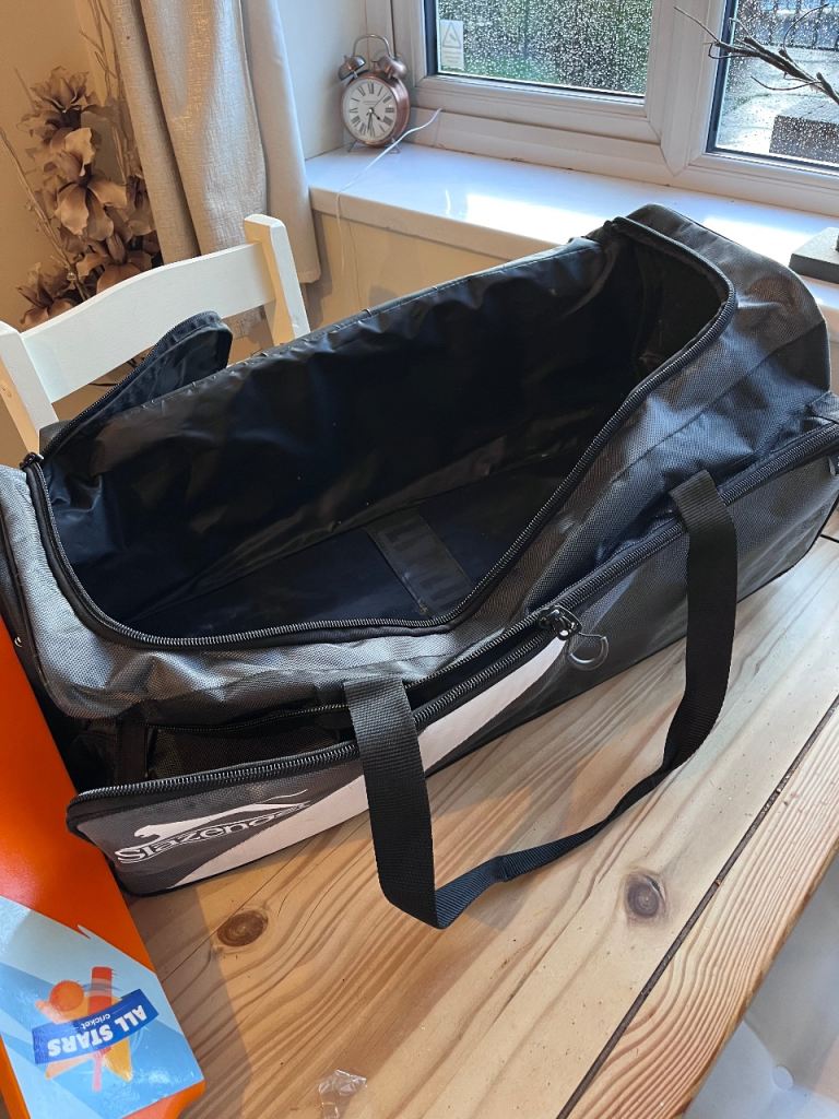 Complete cricket kit for beginners 