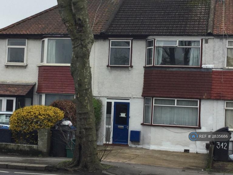 6 bedroom house in Kingston Road, Kingston, KT3 (6 bed) (#2835686)