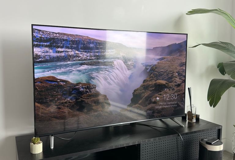 TCL 50” 4K HDR Smart TV 