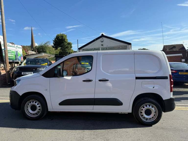 2023 Peugeot Partner 1000 1.5 BlueHDi 100 Professional Premium + Van PANEL VAN DIESEL Manual