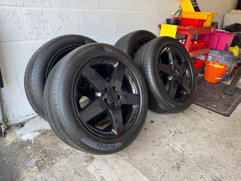Mercedes AMG Alloys 19” BLACK with tyres 