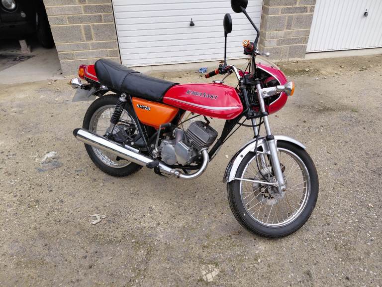 Kawasaki, 1979, 124 (cc)