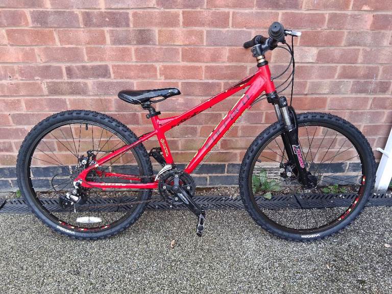 Kids Carrera Blast 24 Inch Wheel Mountain Bike 