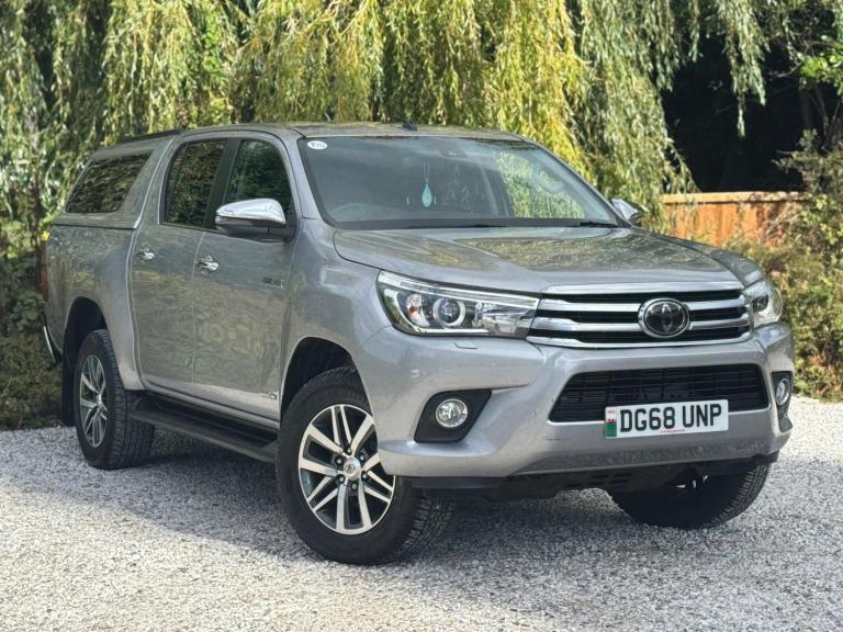 2018 Toyota Hilux 2.4 D-4D Invincible Auto 4WD Euro 6 (s/s) 4dr (TSS) PICK UP Diesel Automatic
