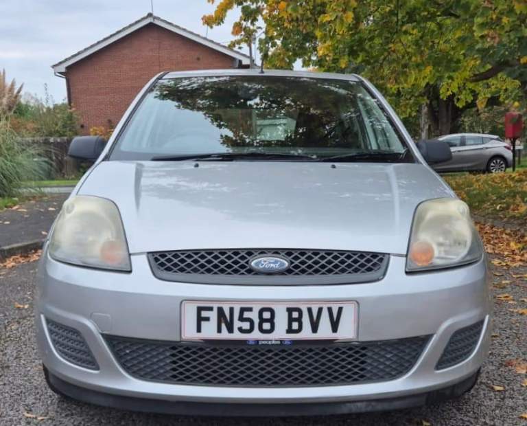MOT - 16th of October 2026. 3 Owners. Ford Fiesta Style Climate - 2008/58 - 1.25 Petrol Manual 5 dr