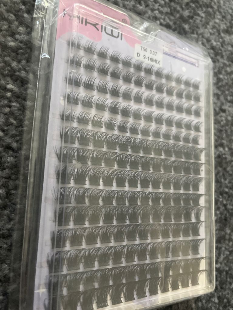 Mikiwi Eyelash Extensions – New, Black