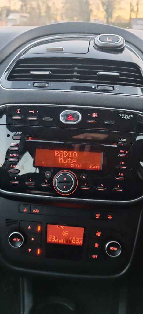 2017 Fiat Punto 1.2 Easy+ 5dr HATCHBACK Petrol Manual