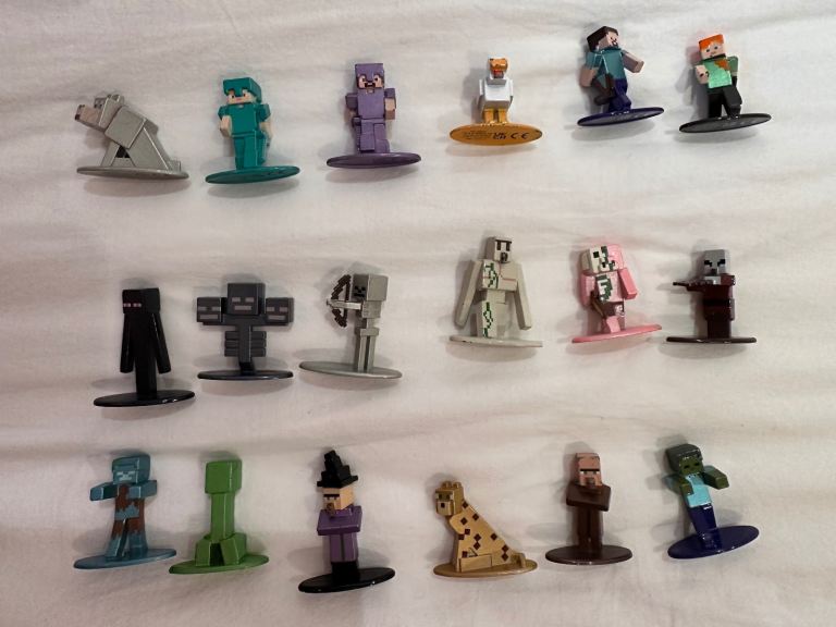 Collection of Metal Minecraft Mini Figures – Good Condition