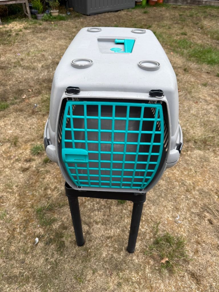 Cat carrier