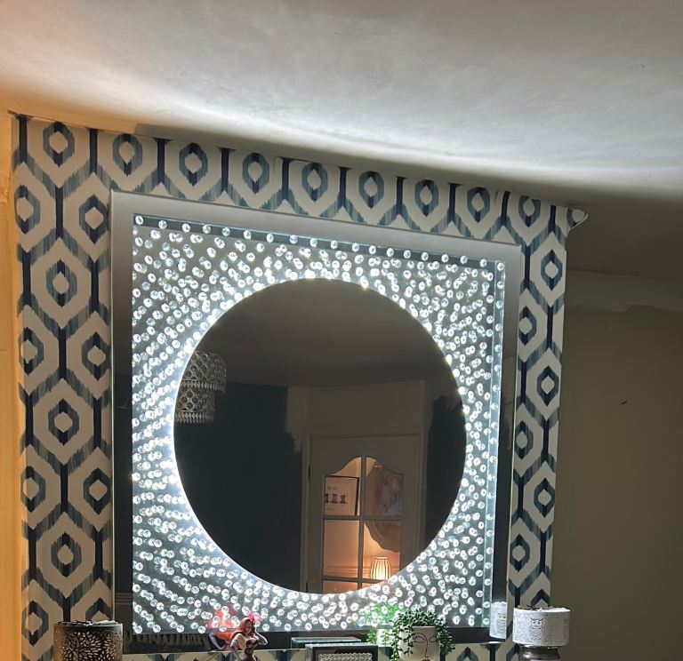  Sparkly Decorative Wall Mirror – Slight Damage