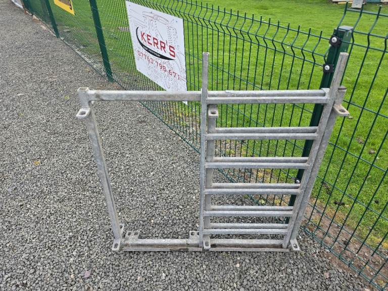 Sheep handling race sliding gate farm livestock tractor 