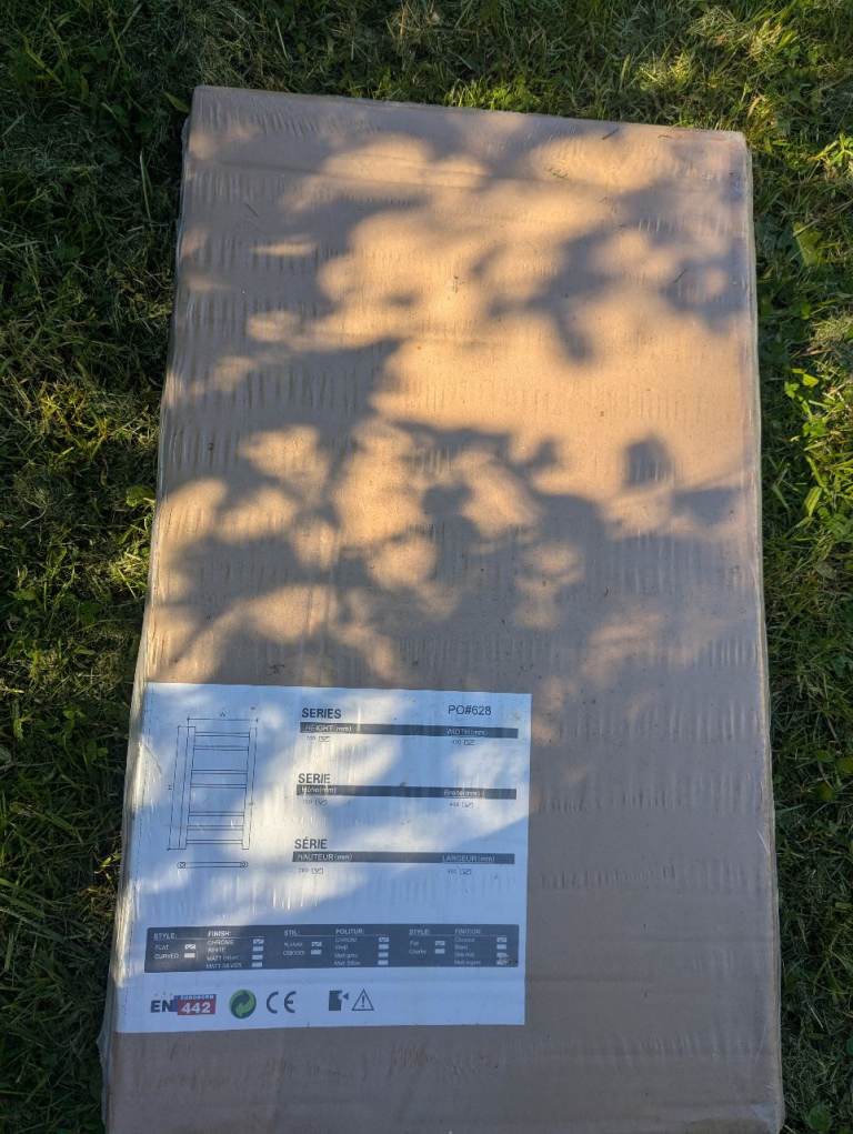 Chrome bathroom radiator unopened