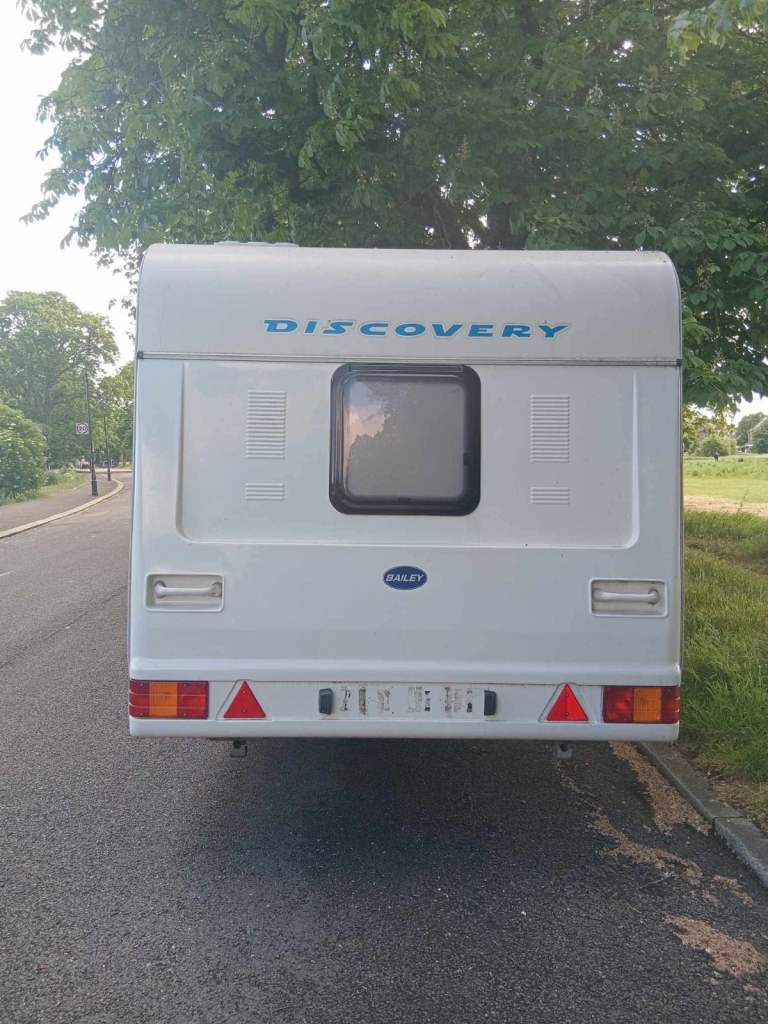 Bailey Discovery 474 Caravan –