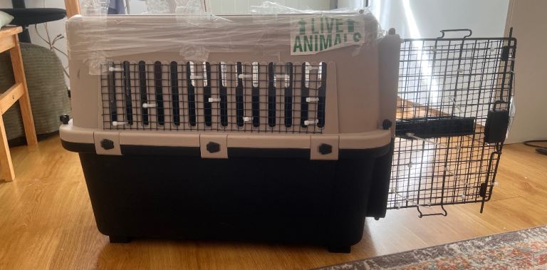 IATA approved pet travel crate for flying pets