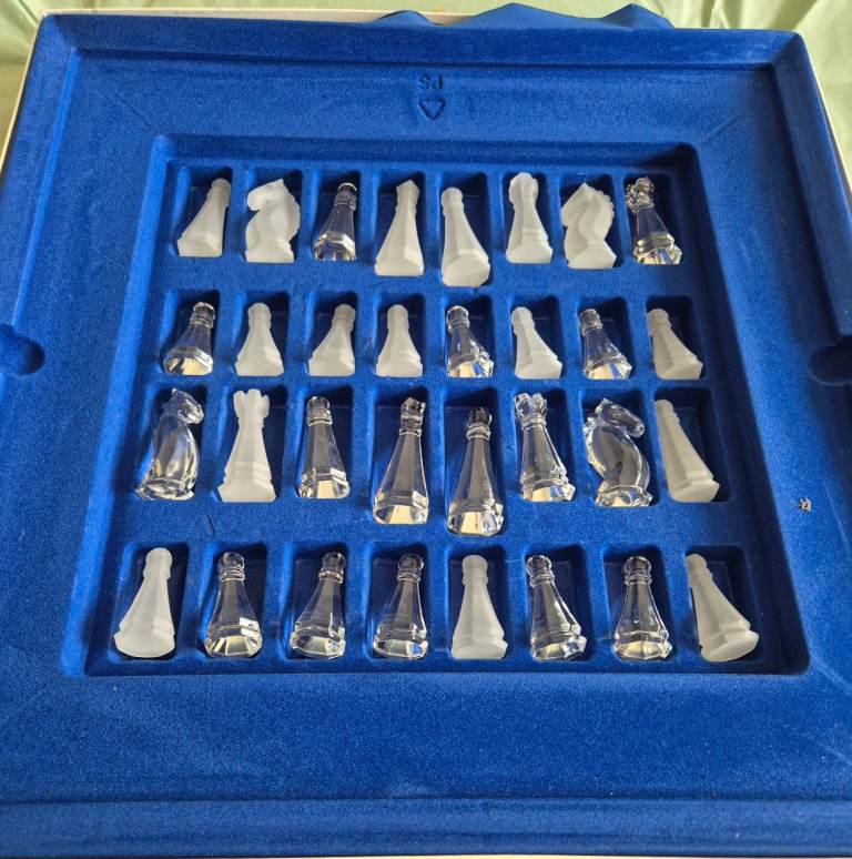 Glass chess set