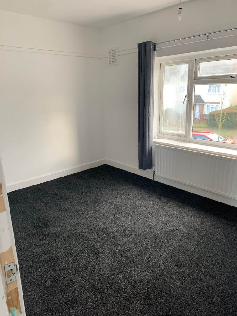 Rooms Available Now in Large Banbury House Share