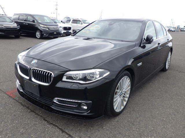  BMW 5 Series 2.0 523i Luxury Auto Euro 6 (s/s) 4dr Petrol Automatic