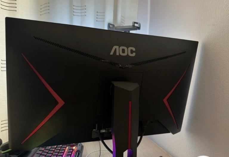 aoc 24” monitor 144hz