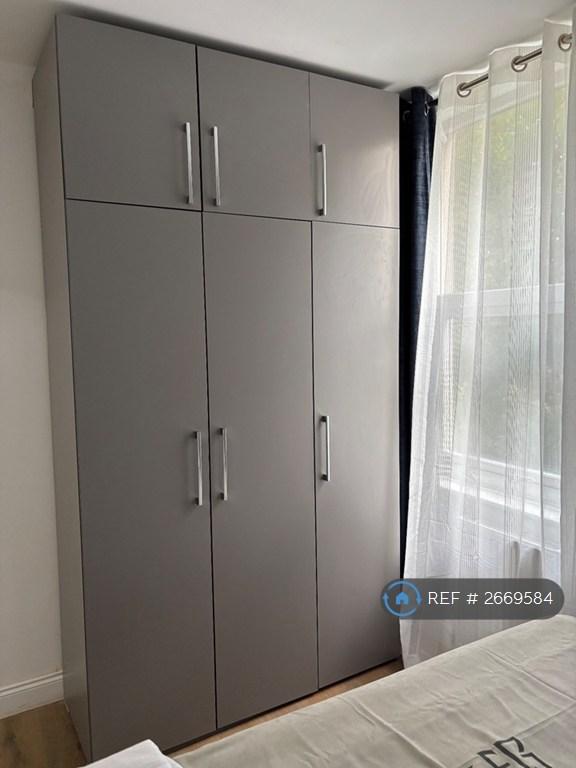 1 bedroom in Radcliffe Road, West Bridgford, Nottingham, NG2 (#2669584)