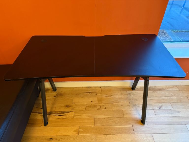 Office Chair + Desk – Set