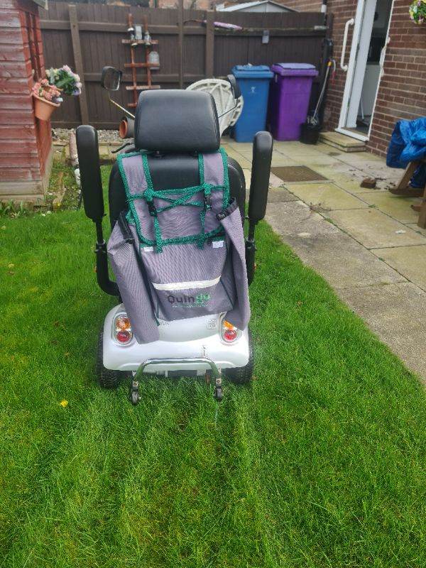 Mobility scooter 