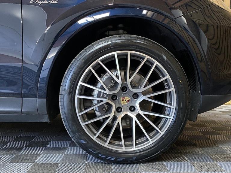 2022 Porsche Cayenne V6 E-Hybrid SUV HYBRID Automatic
