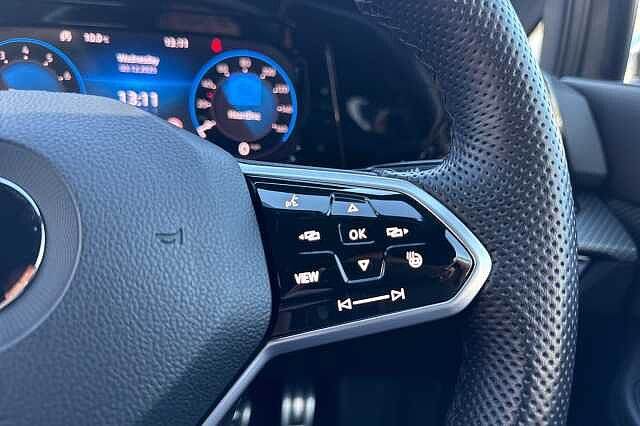 2022 Volkswagen Golf 1.5 eTSI 150 R-Line 5dr DSG + WINTER PACK Hatchback Petrol Automatic