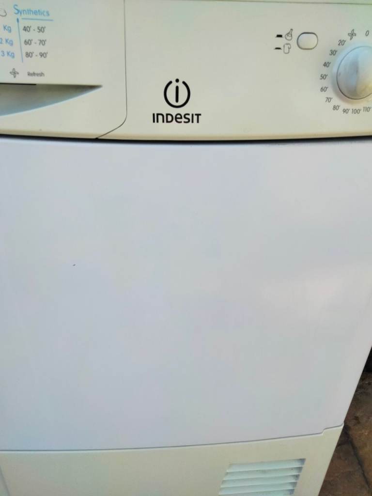 INDESIT CONDENSER DRYER 7KG