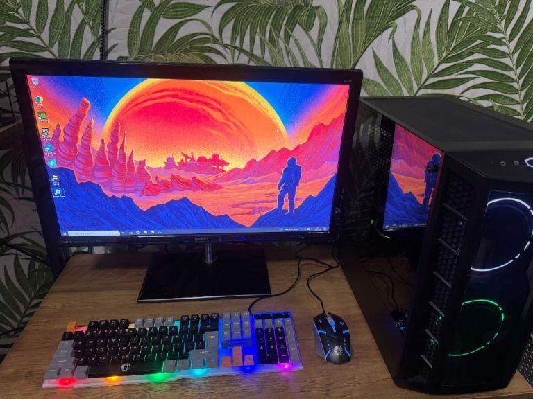 Ultimate Gaming Bundle – PC, Monitor, Keyboard & Mouse!