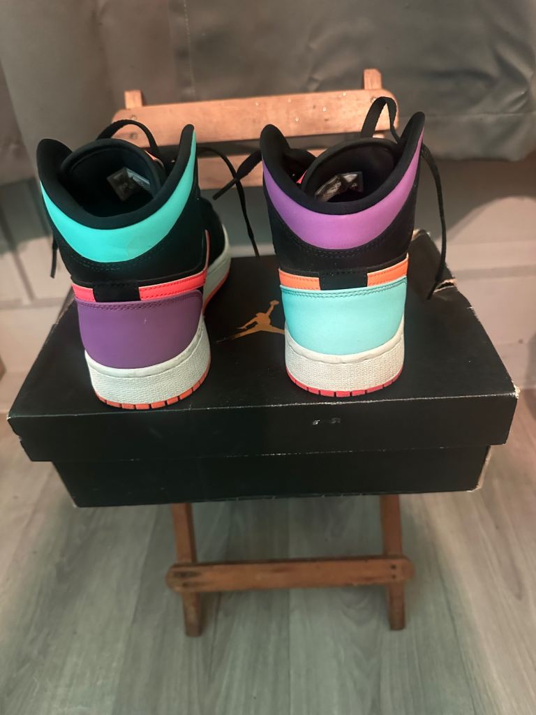 Air Jordan size 5 5 unisex kids women