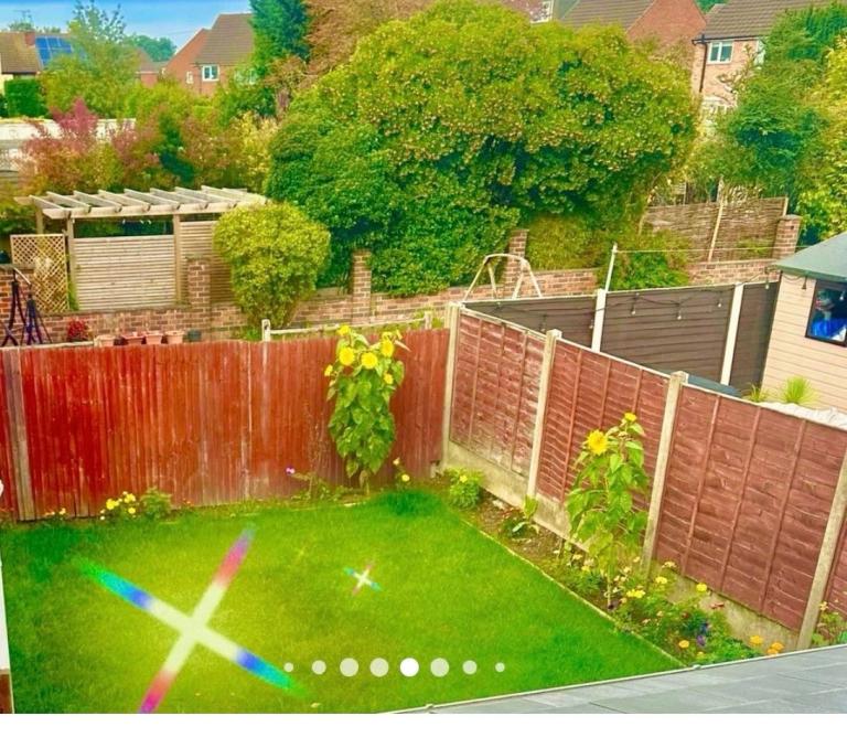 6 Bed Beautiful spacious house with drive 