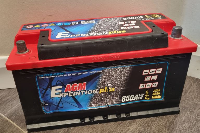 Caravan leisure battery