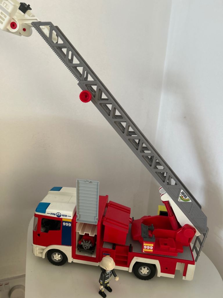Play mobile fire engine and accessories
