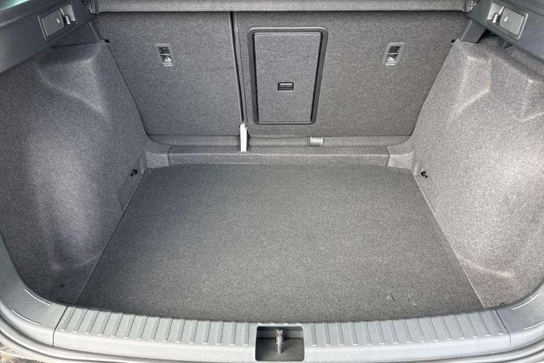 2025 SEAT Ateca 1.5 TSI EVO FR Black Edition Euro 6 (s/s) 5dr SUV PETROL Manual