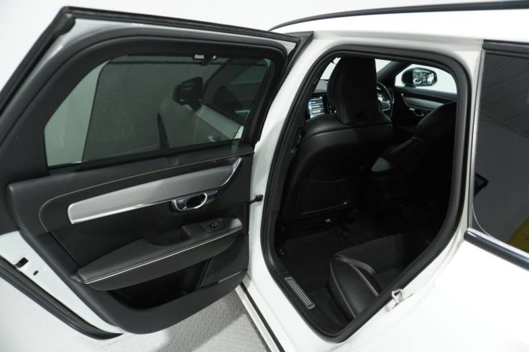 2020 Volvo V90 2.0 D4 R DESIGN Plus 5dr Geartronic ESTATE DIESEL Automatic