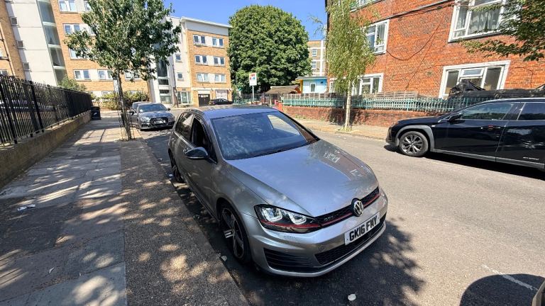 Volkswagen, GOLF, Hatchback, 2016, Semi-Auto, 1390 (cc), 5 doors