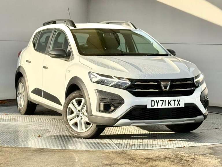 2021 Dacia Sandero Stepway 1.0 TCe Essential Hatchback 5dr Petrol Manual Euro 6 (s/s) (90 ps)   [...