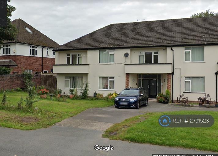 3 bedroom flat in Queens Drive, Wavertree, Liverpool, L15 (3 bed) (#2791523)