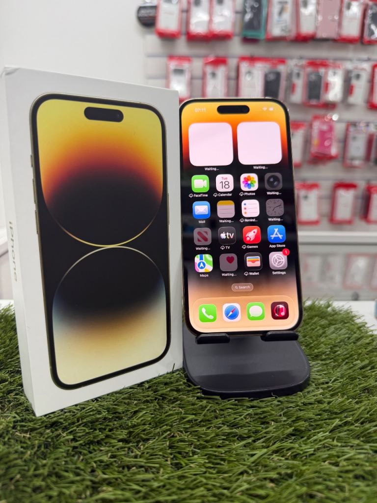 iPhone 14 pro, excellent condition with box