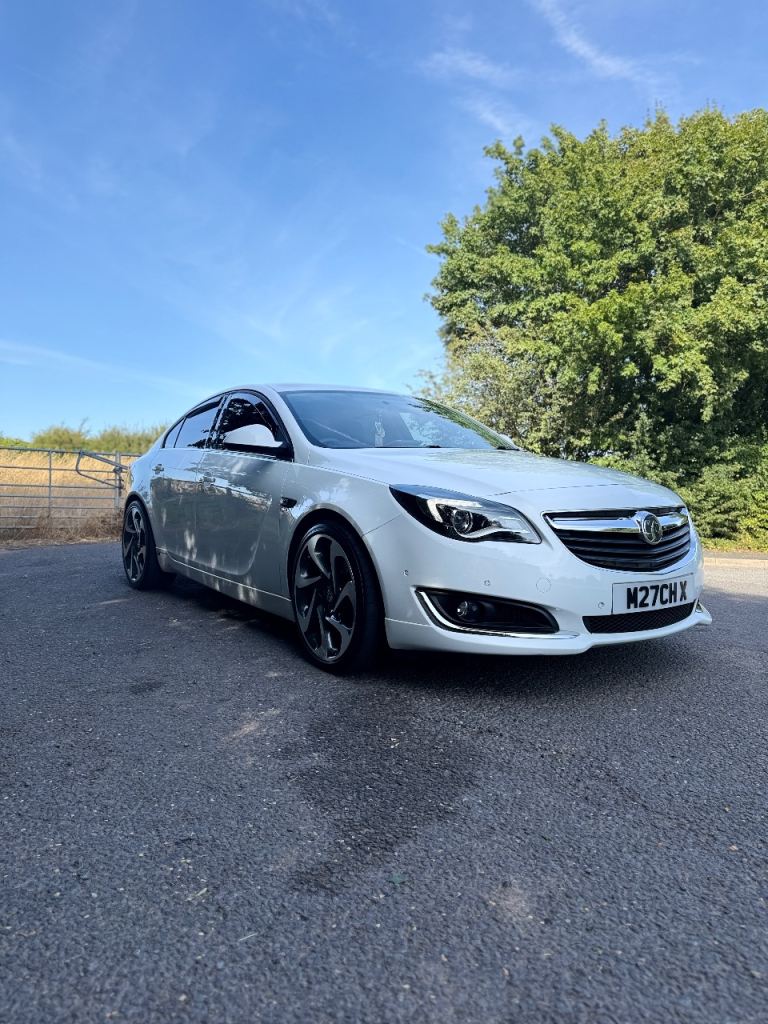 Vauxhall, INSIGNIA, Hatchback, 2016, Manual, 1956 (cc), 5 doors