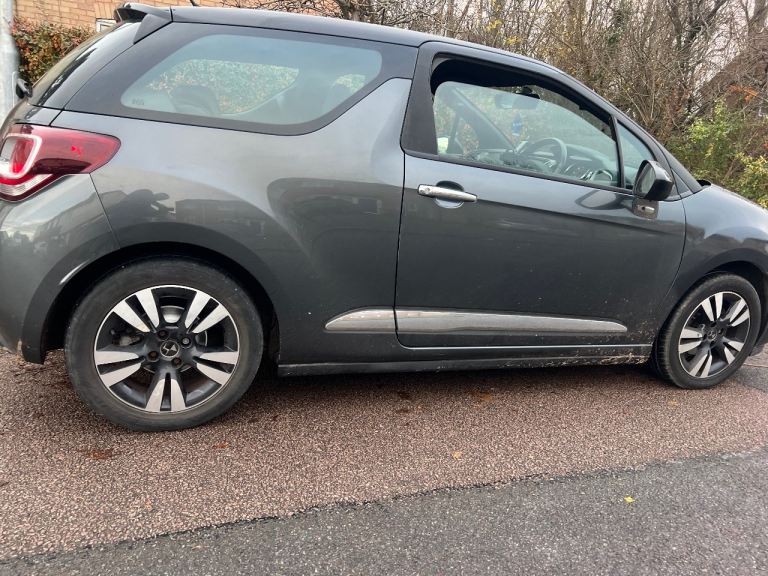 DS, DS 3, Hatchback, 2016, Manual, 1199 (cc), 3 doors