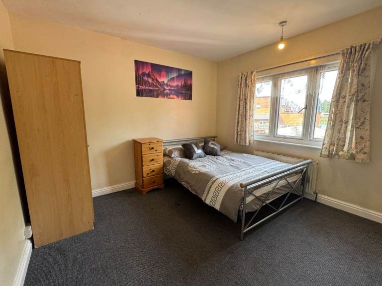 2 Rooms Available in Sparkhill B11  